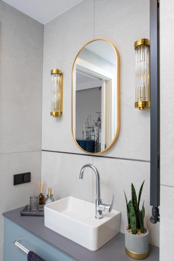 Apartament Latarnik - Piotrkowska 37 Łódź Exteriör bild