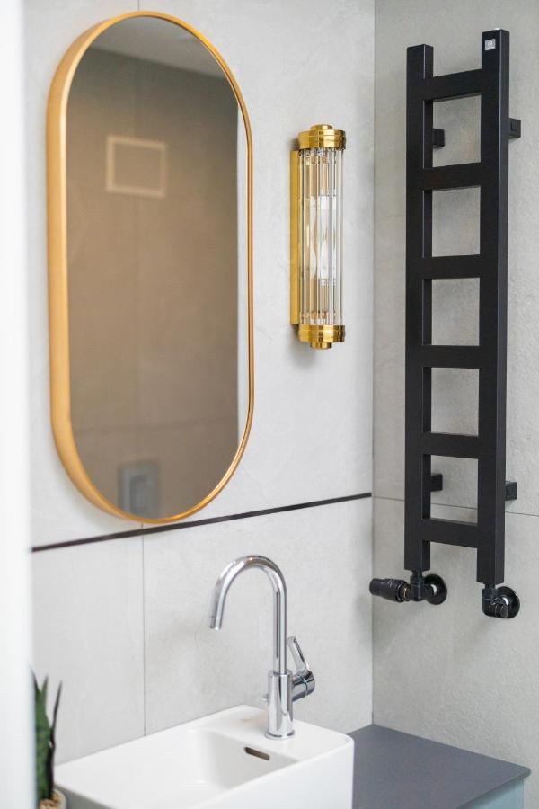 Apartament Latarnik - Piotrkowska 37 Łódź Exteriör bild